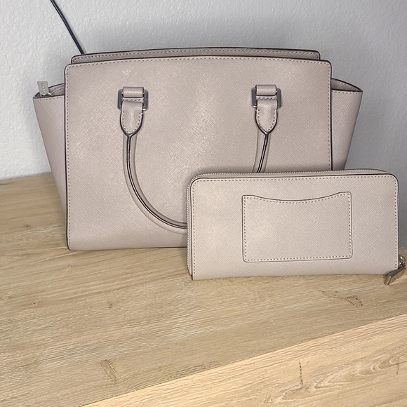 Slate grey Michael Kors purse - Picture 2 of 9